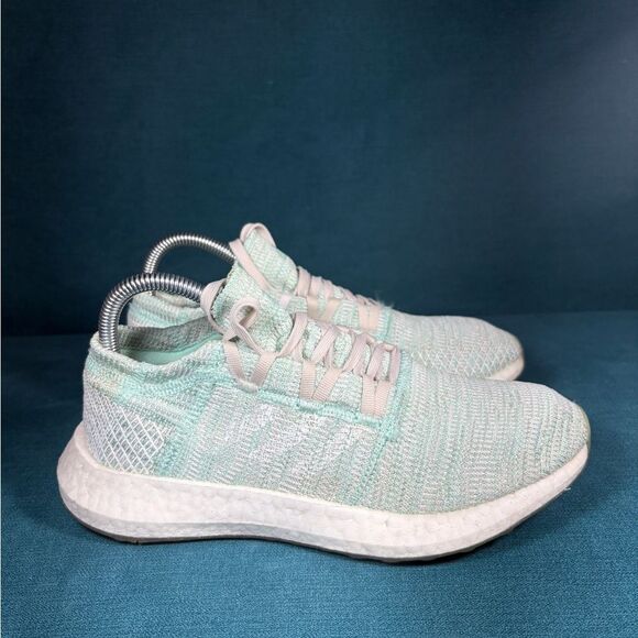 Size 7.5 - Women’s Adidas Pureboost Green shoes - Picture 3 of 8